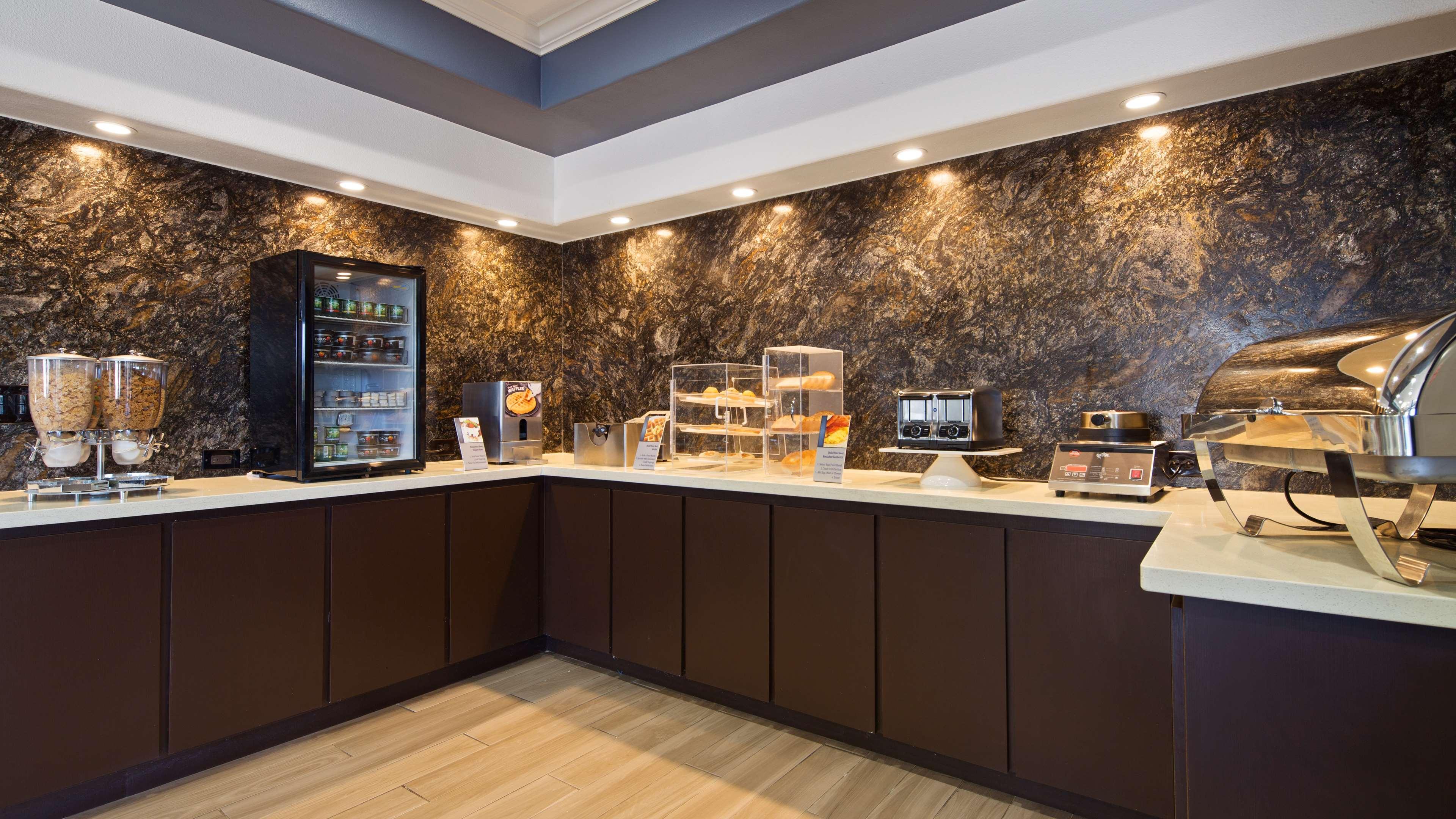 Best Western Plus North Houston Inn & Suites Εξωτερικό φωτογραφία