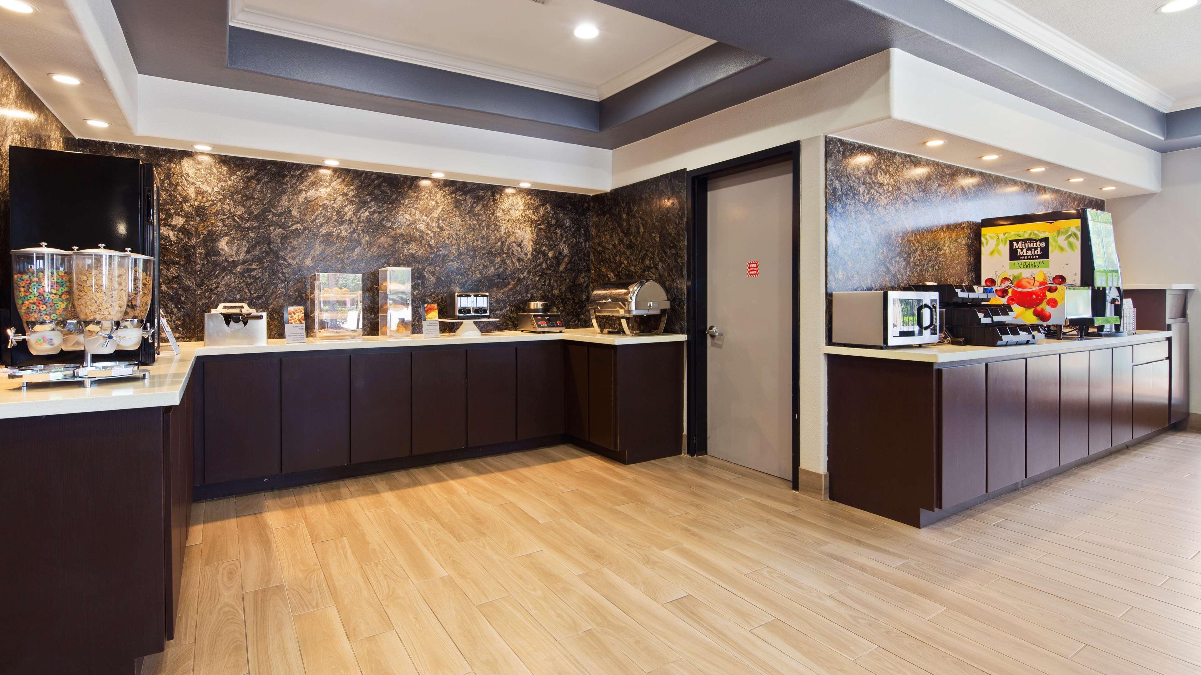 Best Western Plus North Houston Inn & Suites Εξωτερικό φωτογραφία
