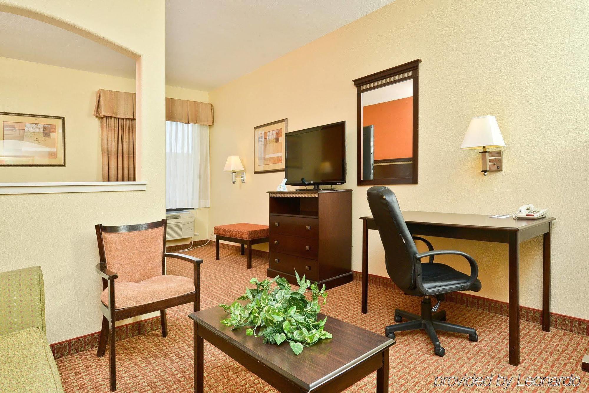 Best Western Plus North Houston Inn & Suites Εξωτερικό φωτογραφία
